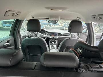 Opel Astra 2020 122cv