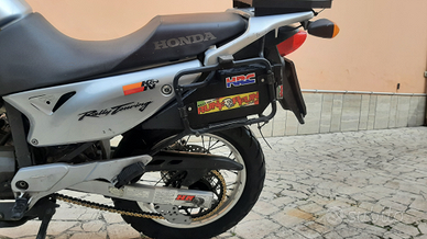 Honda Transalp 650 accessoriata