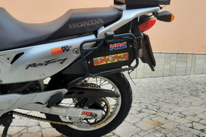 Honda Transalp 650 accessoriata