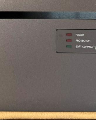 NAD 2150 ampificatore