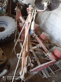 Macchina seminatrice mais