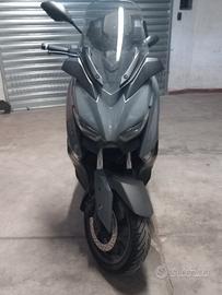 Yamaha X-Max 300 - 2022