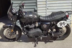 SELLA TAMARIT BONNEVILLE SCRAMBLER STREET TWIN