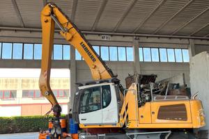 Caricatore industriale Liebherr