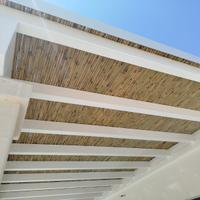 Copertura con canne di bambù