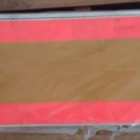 Pannello catarifrangente