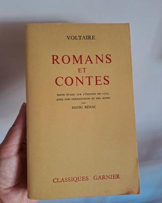 Libro vintage Romans et Contes di Voltaire
