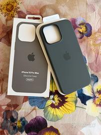 Cover magsafe iPhone 16 pro max nuova