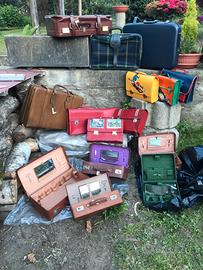 Valigie cartelle vintage fondi magazzino