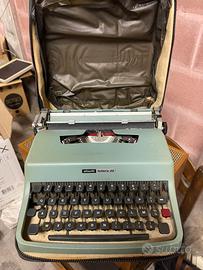 Macchina da scrivere Olivetti Lettera 32