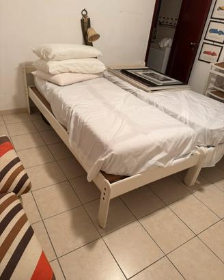 struttura robusta di letto singolo con rete