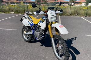 Suzuki DR 350 SE con avviamento elettrico