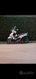 Beverly 300 i.e