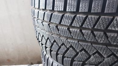 Gomme Continental 255 40 21