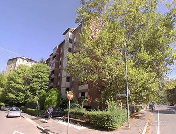 Immobile in asta di 96 m² con 4 locali a Bologna