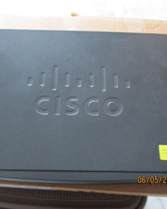 Router Cisco C881