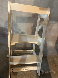 Torre montessoriana in legno bianca