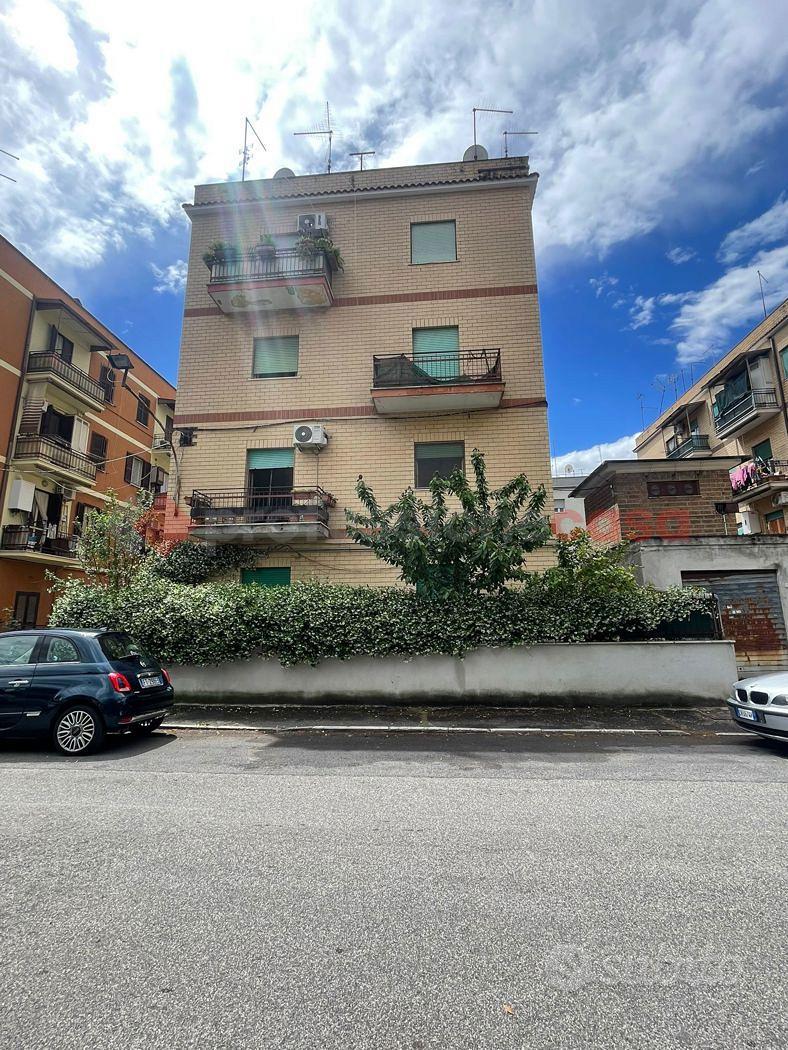 Apartment in Tivoli, Borgonovo - More