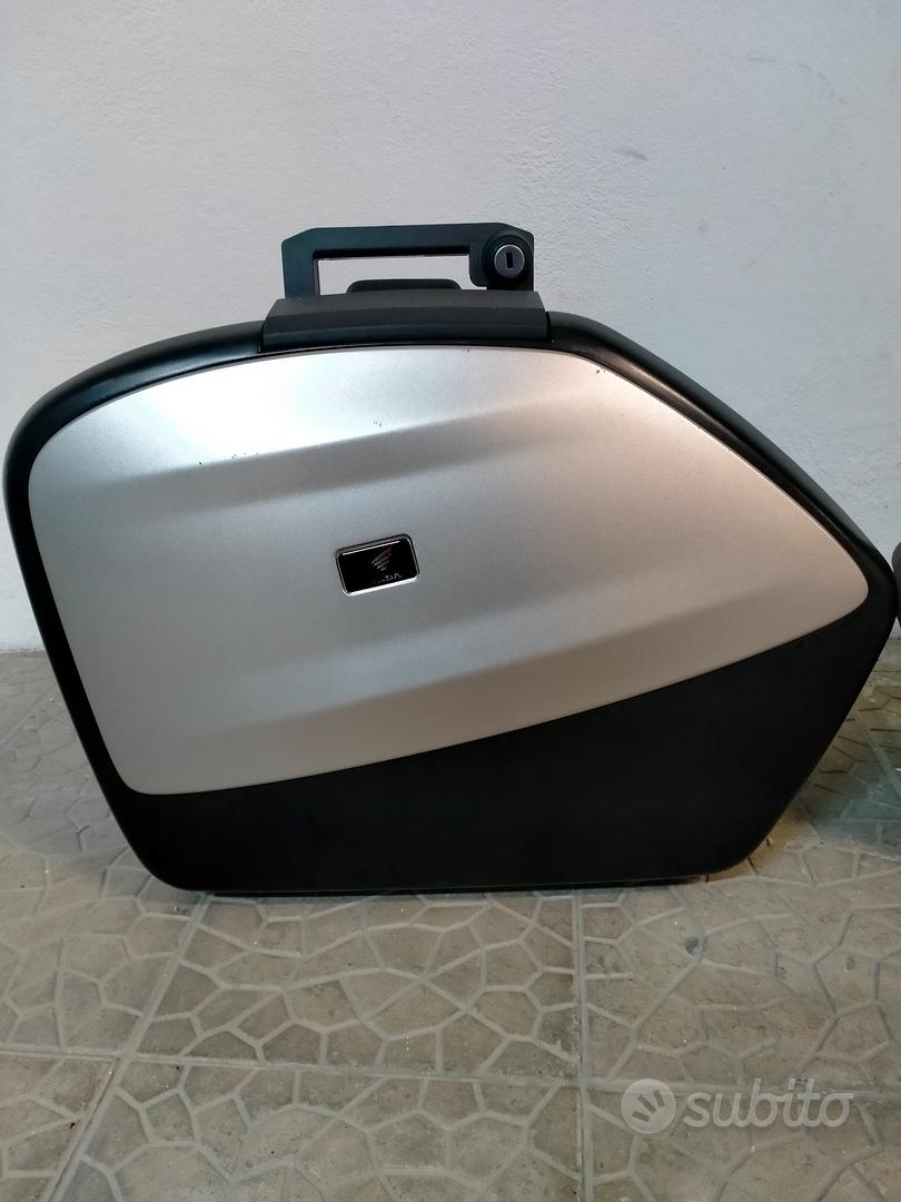 borse laterali Honda integra Accessori Moto In vendita a Messina