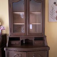 Antica credenza in legno massello