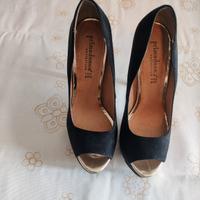 Décolleté nere con plateau e tacco a spillo