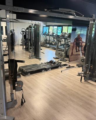 PARCO MACCHINE PALESTRA – matrix e technogym