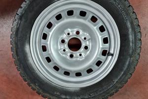 Cerchione in ferro e ricambi usati Fiat Panda 141