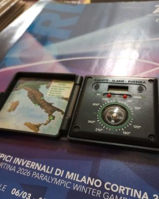 Bussola pieghevole elettronica tascabile 