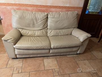 Divani in Pelle