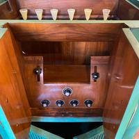 arredamento piattaia in radio radica di noce