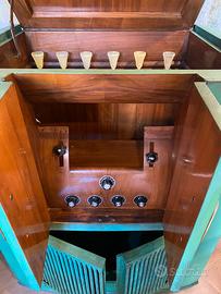 arredamento piattaia in radio radica di noce