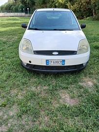 Ford fiesta neopatentati