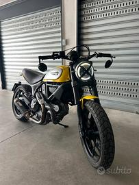 Ducati scrambler 800 icon yellow