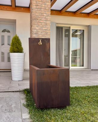 FONTANA IN ACCIAO CORTEN CON VASCA LUNGA