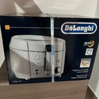 Friggitrice DeLorghi con cestello rotante inclinat
