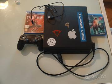 PlayStation 4 + 2 Controller + Giochi e accessori - Console e Videogiochi  In vendita a Roma