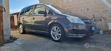 Opel Zafira b 7 posti