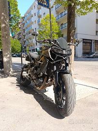 MT 09