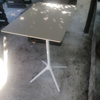 Nr 2 Tavolino Kristalia serie Elephant ribaltabile