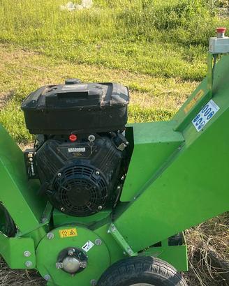 Cippatore Peruzzo TB100 Benzina Trituratore

