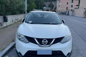 NISSAN  QASHQAI 2015 euro 6b