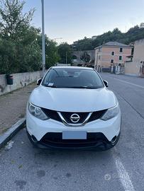 NISSAN  QASHQAI 2015 euro 6b