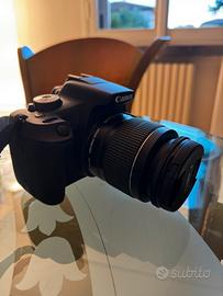 Canon eos 200D