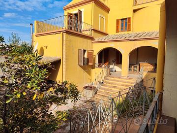 Villa su quattro livelli zona P. IV Novembre