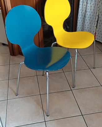 SEDIE DUE, SEDIA GIALLA  SEDIA BLU  X SALA CUCINA