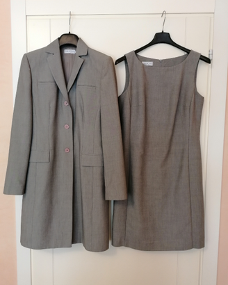 Completo donna, abito e blazer grigio