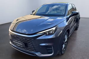Lexus LBX Elegant 2WD