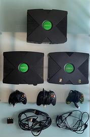 Xbox Serie 1 con controller e giochi assortiti