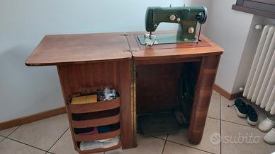 Macchina da cucire Vintage arredo antico