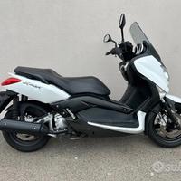 Yamaha T Max 250